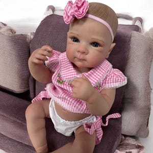 Lifelike Bettie Reborn Baby Doll - 18 Inch Full Body Vinyl Silicone Girl, 3D Painted Skin, Adorable Gift for Christmas & Collectors