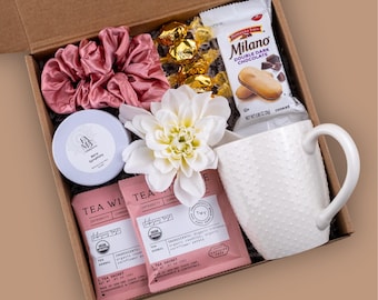 Mothers Day Gift Basket for Women | Self Care Gift Box for Mom, Hug in a Box, Spa Care Package for Her, Birthday Gift Basket, Aesthetic