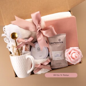 Celebrate life’s most special moments with our Luxury Spa Tumbler Gift Box, a beautifully curated set designed to bring warmth, relaxation, and joy. Perfect for birthdays, bridesmaids, thank-you gifts, weddings, anniversaries, or self-care days, each box includes hand-selected essentials that feel indulgent and personal.