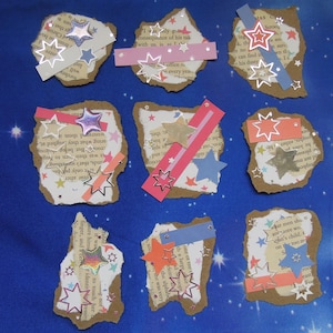 Grappes de papier journal indésirable - Éphémères de scrapbooking uniques - 9 embellissements faits main sur le thème des étoiles pour carnets, fabrication de cartes et autres travaux manuels