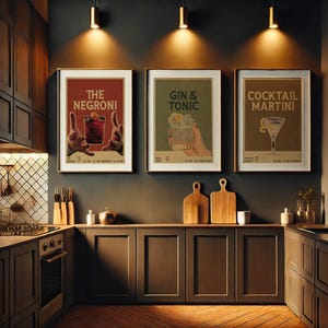 Set di 3 Stampe Digitali Cocktail Vintage – Negroni, Gin Tonic, Martini – Poster Retrò da Parete per Cucina o Bar – Download Immediato
