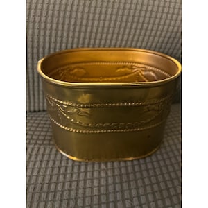 Oval Planter with Ribbons Made in England A1982, shows wear