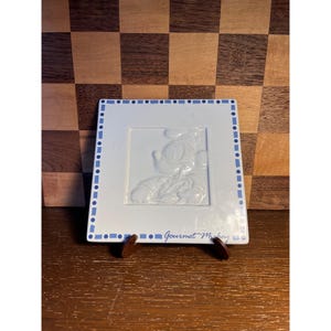 Mickey Trivet, missing one rubber foot