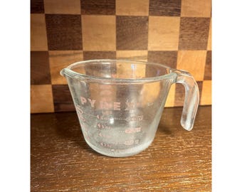 Vintage Pyrex Measuring 1 Cup A1018