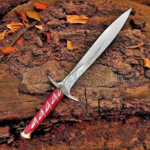 Damascus Steel Fantasy Sting Sword Replica: Custom Engraved Viking Hero Gift