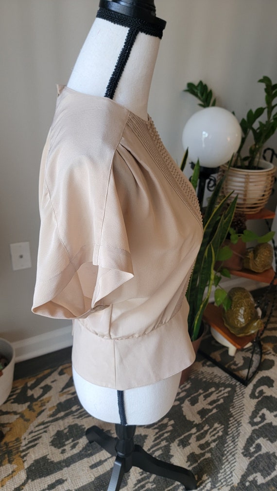 Vintage Beige Fitted Blouse with Button Up Back S… - image 4