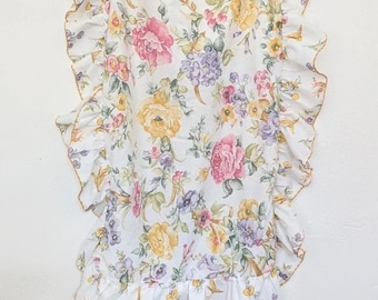 Vintage English Cottage Core Rose Floral frilly 2 large Pillowcases Ruffle/Frill