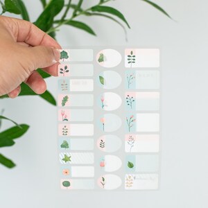 Lot de 4 étiquettes nominatives personnalisées - Autocollants personnalisés - Fleurs fraîches, flamants roses, animaux, fruits - Etiquettes DIY pour bouteilles d'huiles essentielles