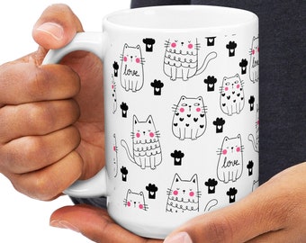 White kitty cats 15oz coffee mug - black & white 15oz tea mug with cats, paws and hearts