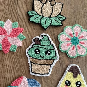 Punch Needle Coaster | Ice Cream Mug Rug Coaster | Handmade Drink Coaster | Housewarming Gift | Flower Tufted Mug Rug | Office Decor