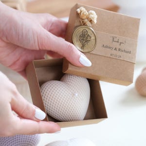 Lembrancinhas para chá de panela em atacado, velas personalizadas para chá de panela, lembrancinhas de velas personalizadas, lembrancinhas de chá de panela, lembrancinhas de vela em formato de coração, presentes para chá de panela