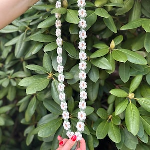 Handmade Daisy Macrame Lanyard | Macrame Lanyard | Flower Lanyard | Green Daisy Lanyard | Gift for Teachers | Gift for professionals