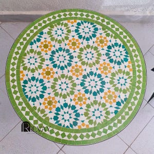 Green Moroccan Mosaic Table – Handmade Zellige Tile Patio Table – Artisan Round Garden Furniture with Geometric Pattern