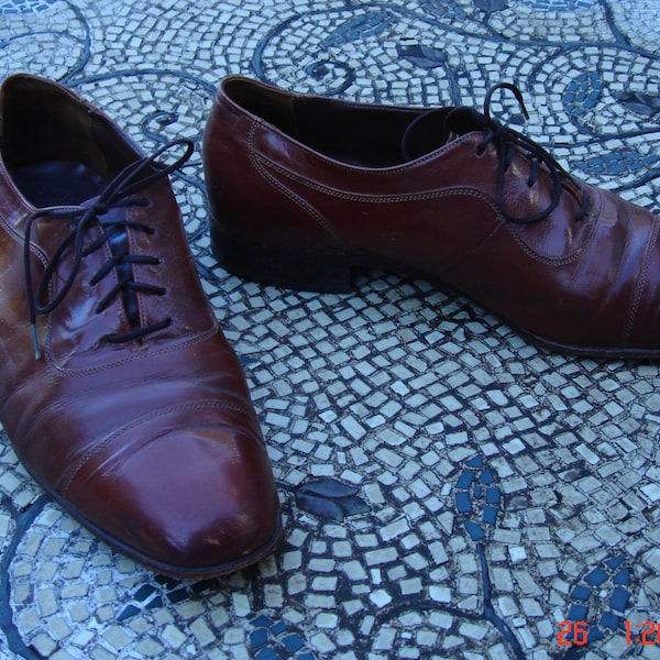 Vintage Men's Florsheim Brown Leather Lace Up Oxford Shoes - Hipster Cool