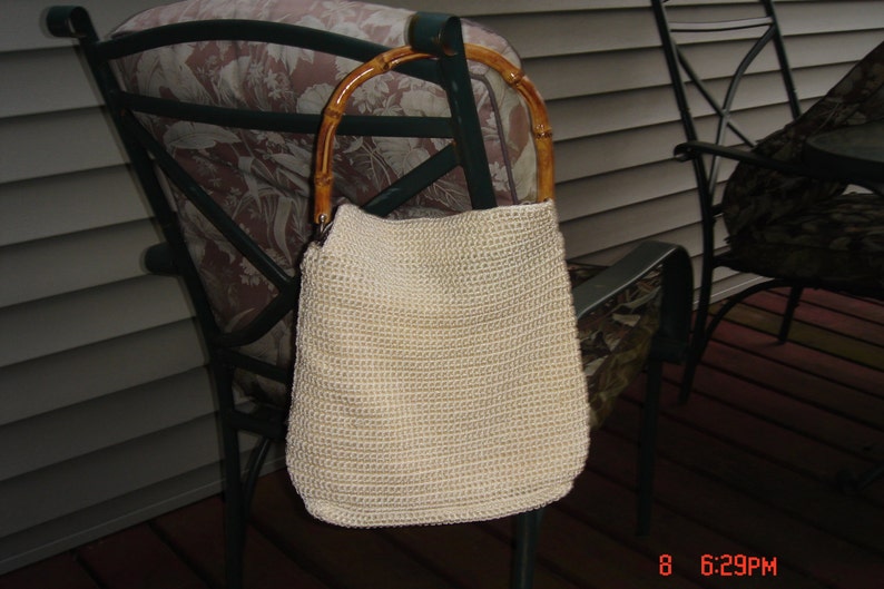 Liz Claiborne Crochet Floral Handbag with Bamboo Handle Very Nice image 2