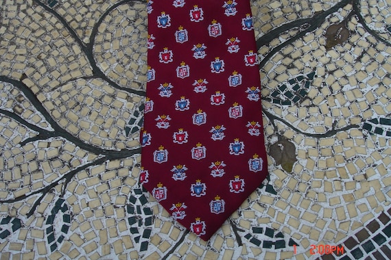 Vintage Michelle Polyester Necktie with Family Cr… - image 1