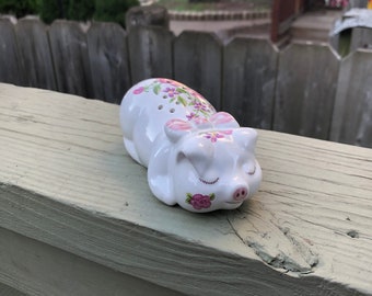 Vintage Avon White Sleeping Pig Potpourri holder - Made in Brazil 1978 - Sweet