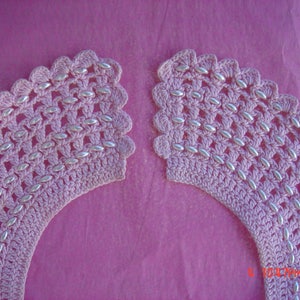 Vintage Pink Hand Crochet and White Pearls Collar - Beautiful