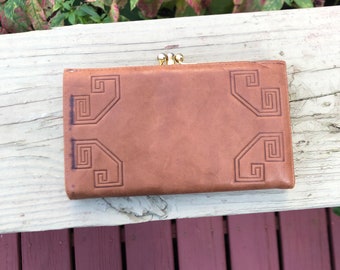 Vintage Ladies Light Brown Leather Baronet Wallet - Retro Chic