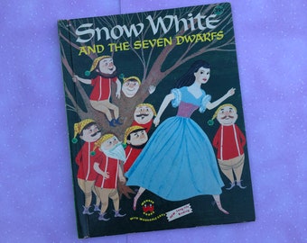 Snow White and The Seven Dwarfs - Wonder Book 1955 - Great Condition No Writing