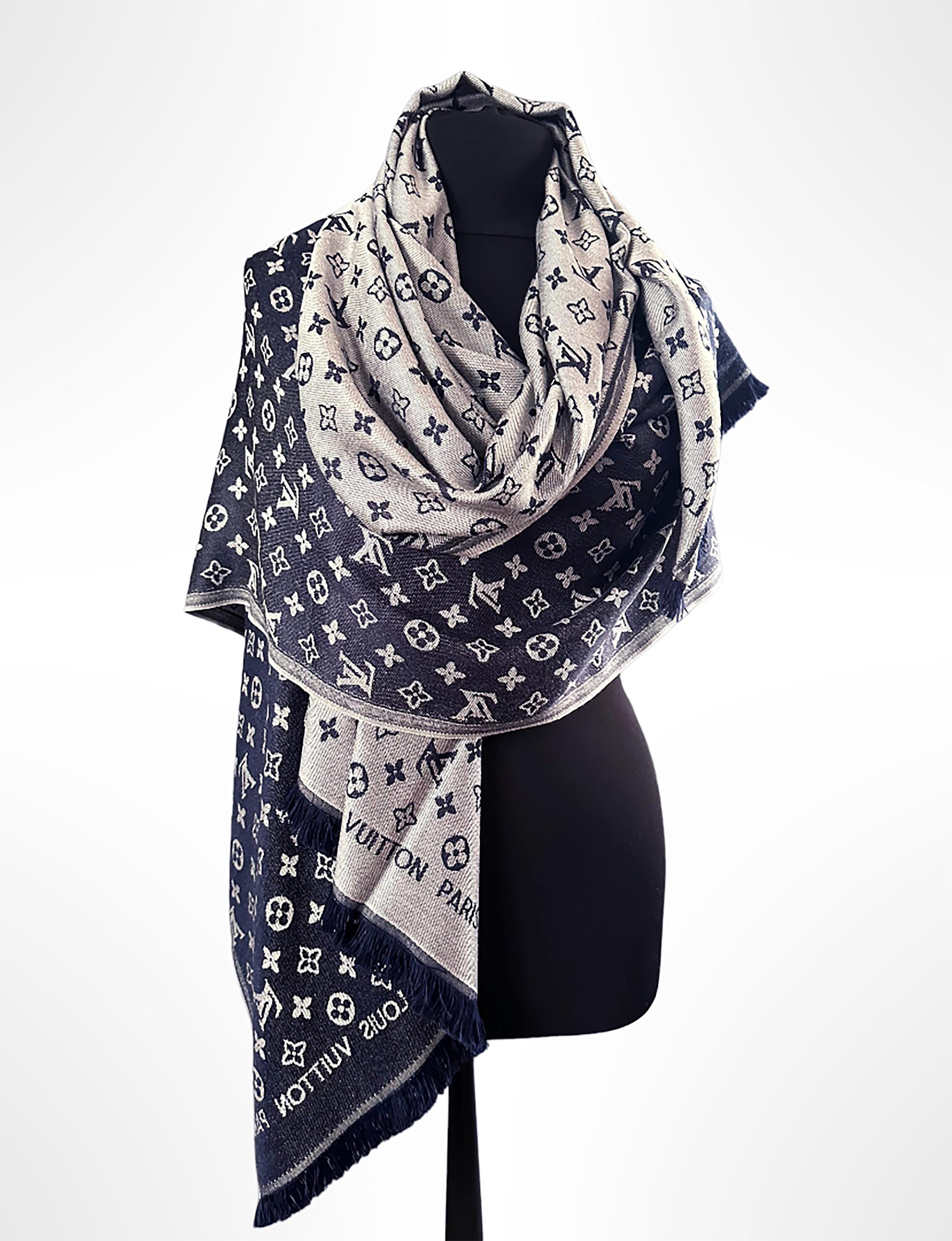 Louis Vuitton Black Silk retailer Blend