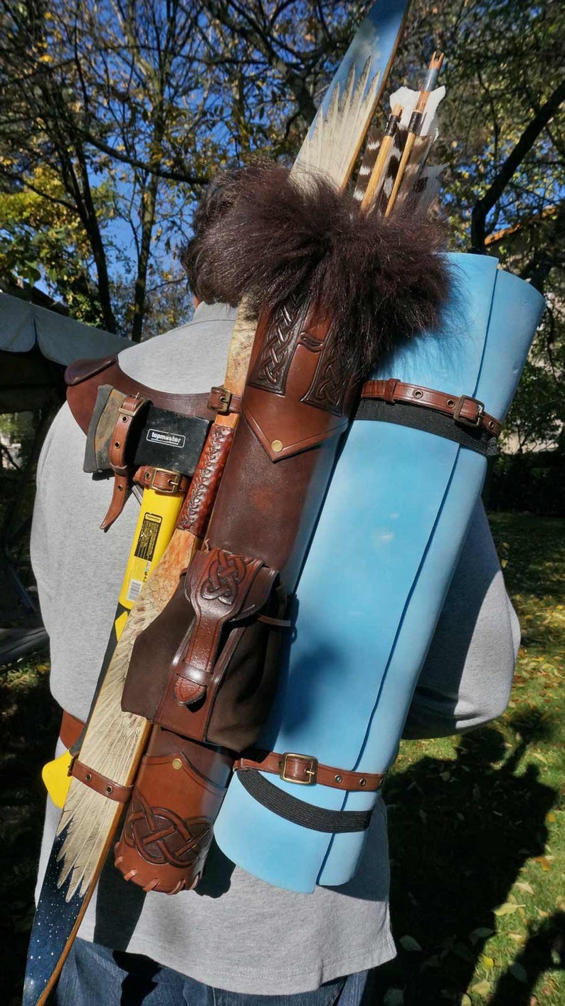 Multifunctional Tooled Leather Quiver, Holding A Bow, An Axe, A Knife And A Rope Or Blanket, With A Detachable Pouch image 8