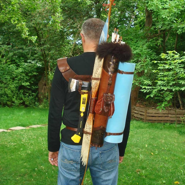 Multifunctional Tooled Leather Quiver, Holding A Bow, An Axe, A Knife, A Rope Or Blanket, With A Detachable Pouch