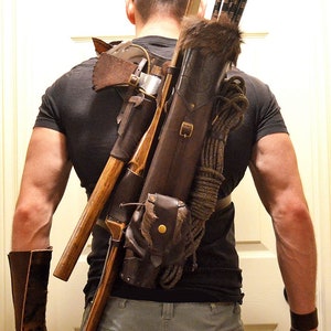 Multifunctional Tooled Leather Quiver, Holding A Bow, An Axe, A Knife And A Rope Or Blanket, With A Detachable Pouch image 3