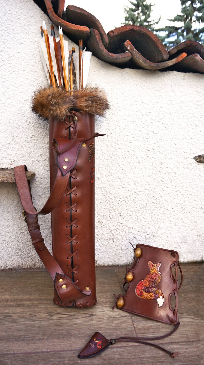 Archery Leather Set Of Hand Tooled A Quiver With Elliptical Etsy