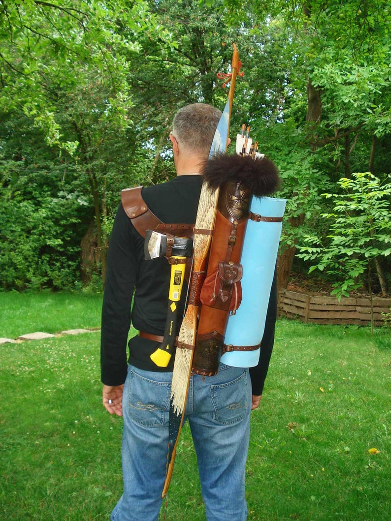 Multifunctional Tooled Leather Quiver, Holding A Bow, An Axe, A Knife And A Rope Or Blanket, With A Detachable Pouch image 4