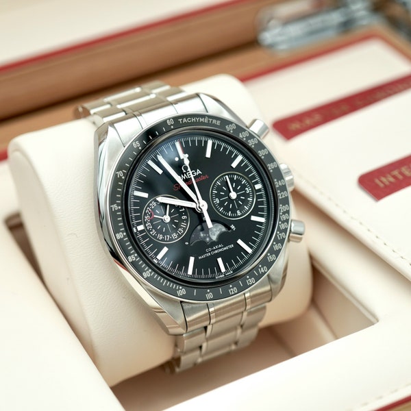 Omega Speedmaster Moon Phase Chronograph Automatic Men’s Watch 304.30.44.52.01.001