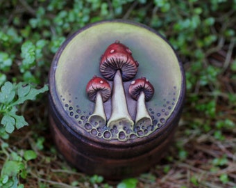 Mushroom toadstool fungi ring box