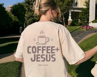 Komfortfärger Jesus och kaffe-tröja, retro kristna skjortor, kaffeälskare-gåva, bibelvers-tröja, trosbaserad skjorta, gåva för kristen