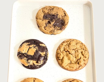 Gourmet Chocolate Chip Cookies: Fresh Baked, Chewy, Large