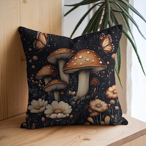 Cottagecore Forest Decor Throw Pillow - Whimsical Mushroom Cozy Nature Cushion, Enchanted Mystical Woodland Home Accent