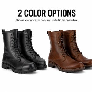 K&ouml;nnte beinhalten: Zwei Paar Schn&uuml;rstiefel, eines in Schwarz und eines in Braun, mit Zehenkappe, Metall&ouml;sen und einer dicken Profilsohle. Der Text dar&uuml;ber lautet: 2 COLOR OPTIONS. Choose your preferred color and write it in the option box.