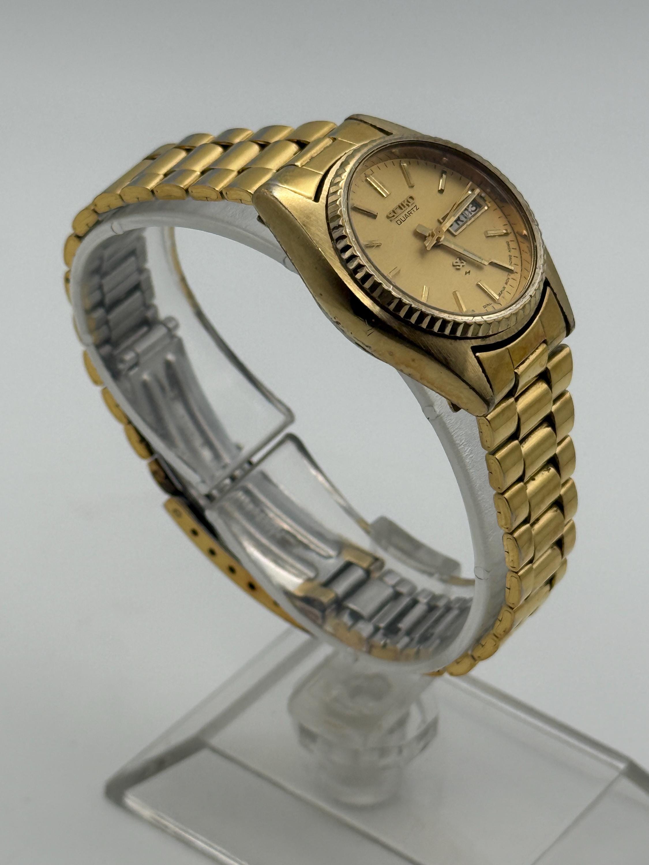 Seiko Quartz Gold Tone Analog Vintage SLU St Louis University Watch Women’s Beautiful Vintage Seiko Cocktail Ladies Quartz Japan Watch  main image 4
