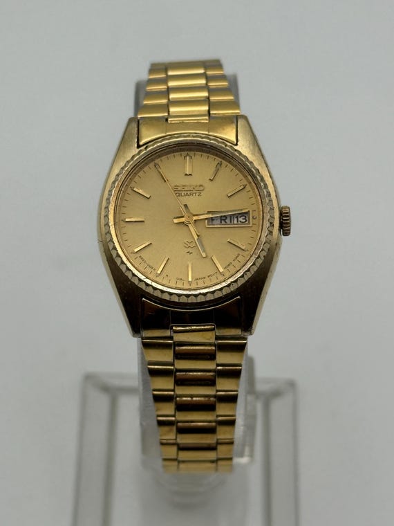 Vintage Seiko SQ Watch Women Gold on Gold Tone Day Date 8523-0059