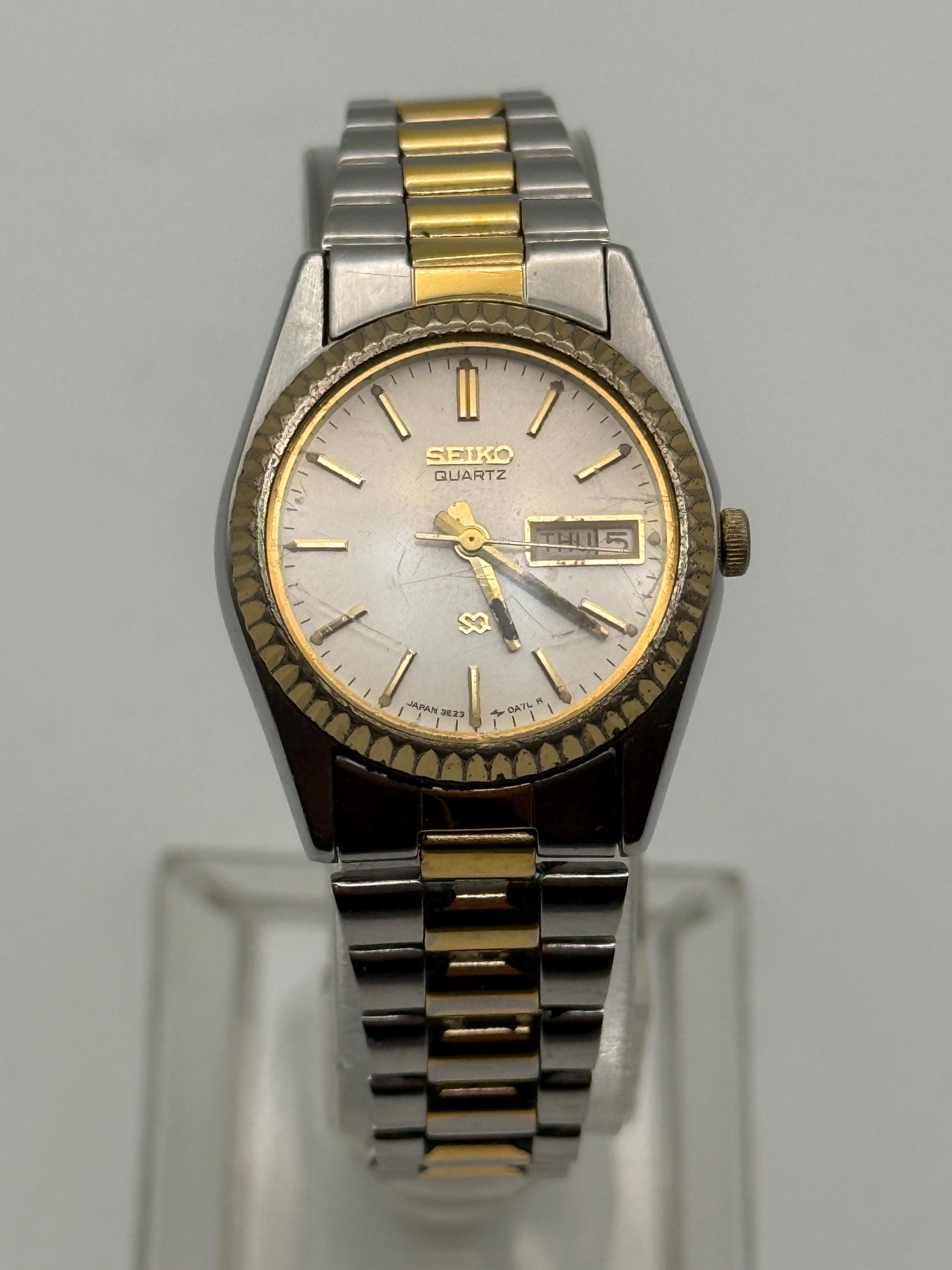 Vintage Seiko Women’s Quartz Watch Grey Dial Gold Case Day Date Seiko Vintage Watch: Ladies 90s Gold Titanium Diver with  main image 3