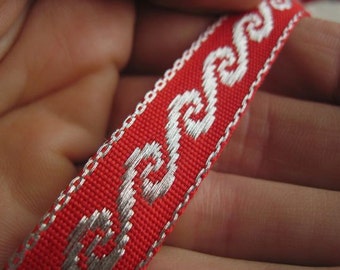 jacquard woven WAVE ribbon in RED and SILVER