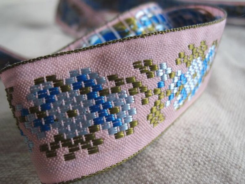 Vintage Cross Stitch inspired Roses BLUES on PINK jacquard Etsy