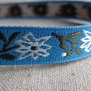 Winter blooms Jacquard Ribbon in BLUE