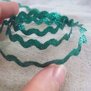 GREEN metallic rick rack