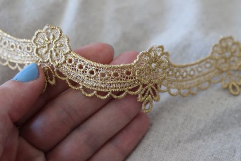 metallic GOLD scallop lace trim image 1