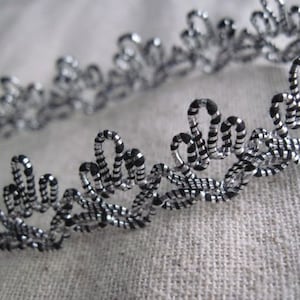 metallic ANTIQUE SILVER Crown braid trim