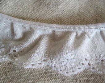 WHITE  eyelet scallop ruffle lace trim