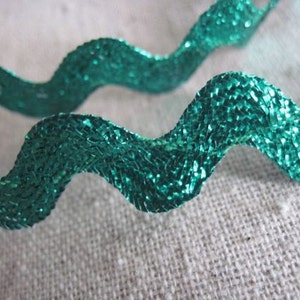 GREEN metallic rick rack