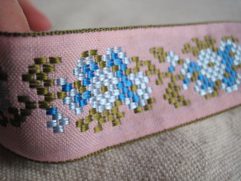 Vintage Cross Stitch inspired Roses BLUES on PINK jacquard Etsy