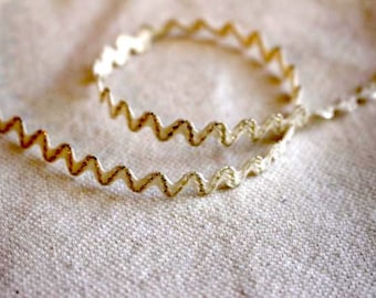 White and metallic gold stitch MINI Ric Rac