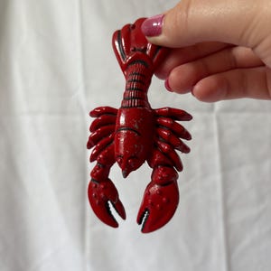 ヴィンテージ ロブスター ボトルオープナー メタル | 東海岸の雰囲気 | フィッシャーマンコア | 航海＆沿岸装飾 | ユニークなバーウェア | 赤いバーアクセサリー